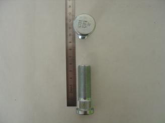 Radbolzen M18x1.5x60mm 